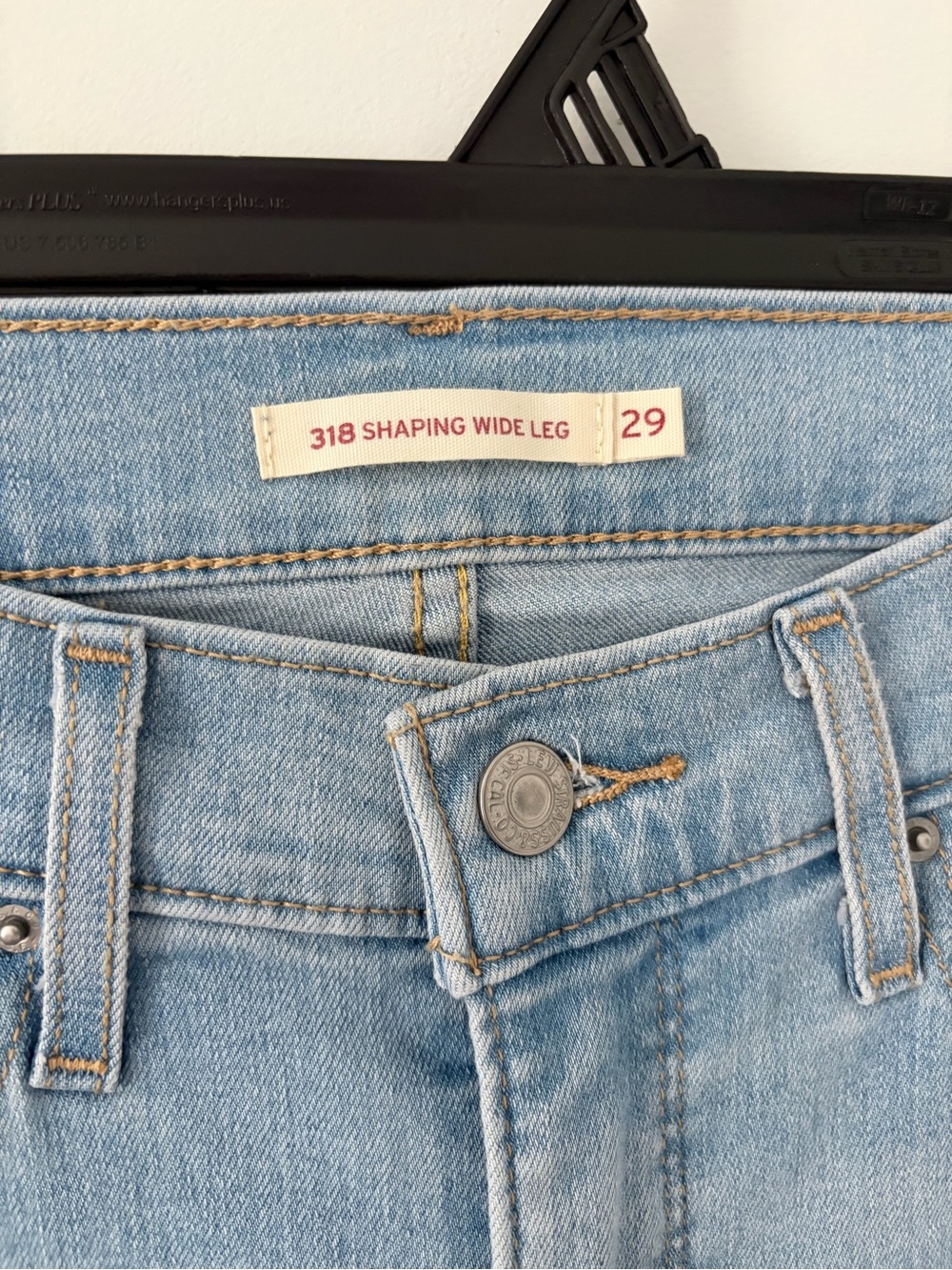 Levi’s 318 Shaping Stellar Stretch Wide Leg Jeans Light Blue Tall Glass 29 - Picture 3 of 8